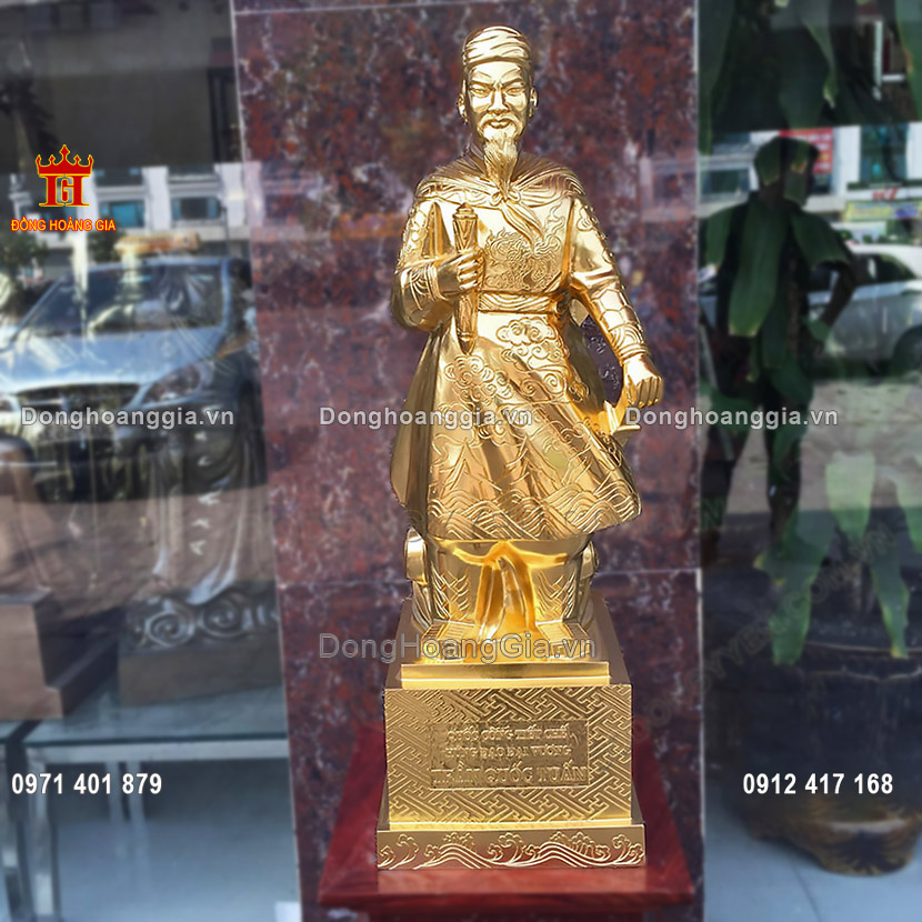 Pho tượng Trần Hưng Đạo bằng đồng mạ vàng 24K cao 90cm
